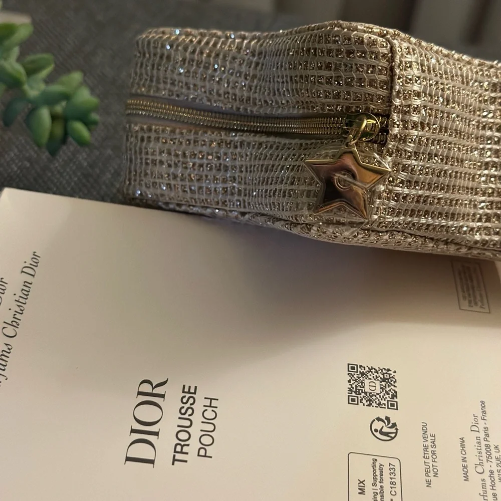 NEW Dior 2025 Christmas Limited Edition VIP Star Beauty Pouch